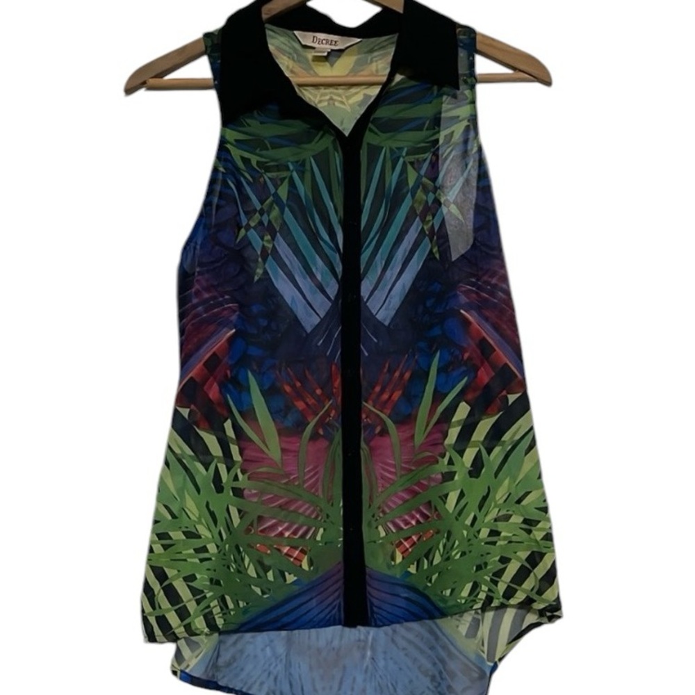 Decree Tank Top Sheer Palm Tree Leaves Tropical Sleeveless Collar Button Up Med